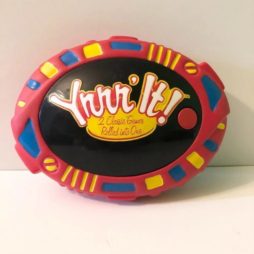 2006 Yrrr It 2 Classic  Games Rolled Into One Cadaco Electronic Hot Potato Tag